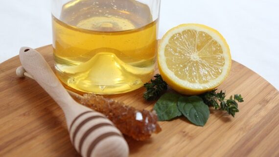 5 Benefits Of Drinking Warm Water With Honey